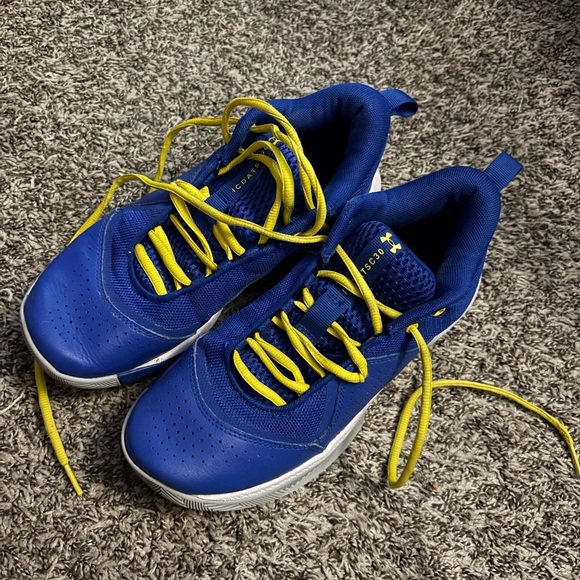 Under Armour Kids Blue Steph Curry ICDATSC30 size 6Y - Picture 1 of 6